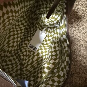 BAGGU deadstock leather medium crescent BROWN